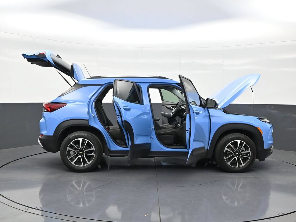 Used 2024 Chevrolet TrailBlazer LT FWD image 28