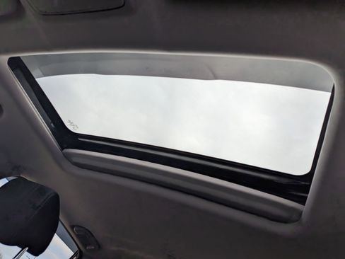 Used 2022 Honda CR-V EX image 12