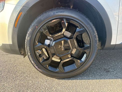 Used 2026 Kia Sorento SX Prestige w/ Olive Brown Leather Package image 12