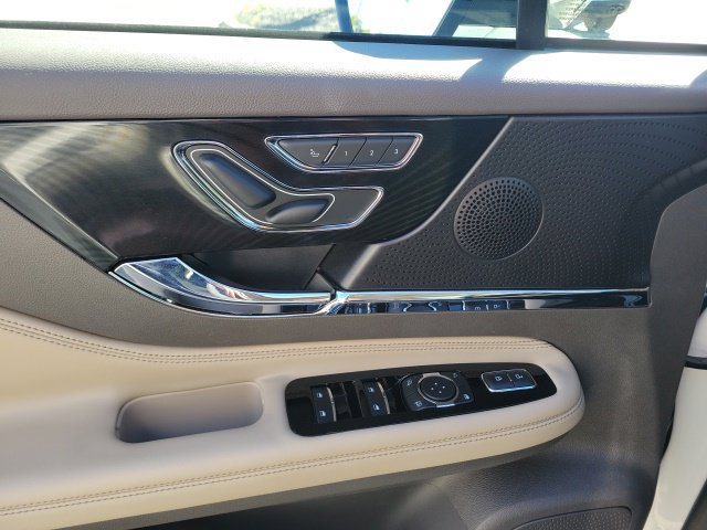 Certified 2023 Lincoln Corsair FWD image 40