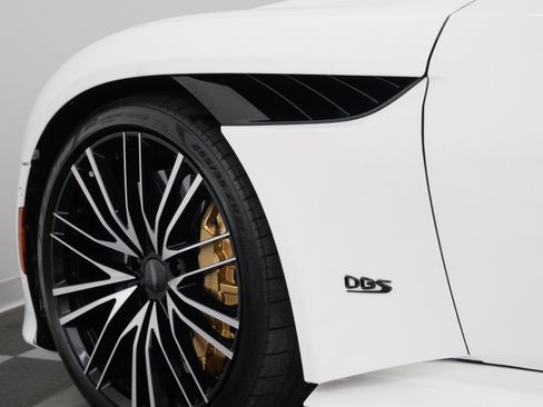 Used 2022 Aston Martin DBS Superleggera Volante RWD image 42