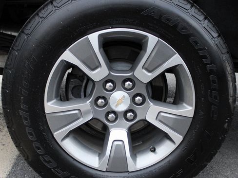 Used 2019 Chevrolet Colorado Z71 image 12