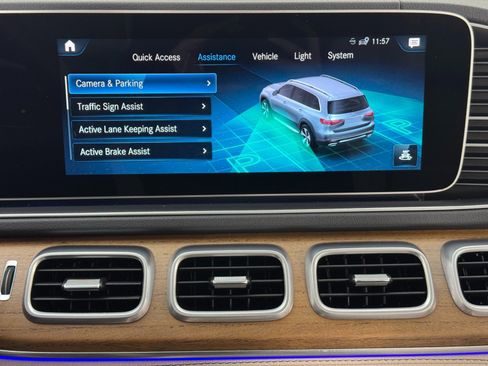 Used 2021 Mercedes-Benz GLS 580 4MATIC image 30