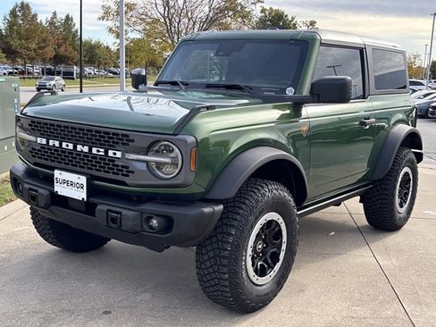 Used 2023 Ford Bronco Badlands w/ Sasquatch Package image 10