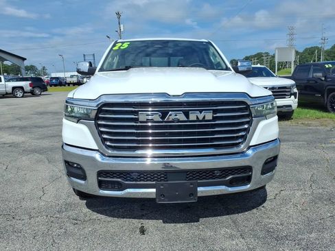 Used 2025 RAM 1500 Laramie AWD/4WD image 2