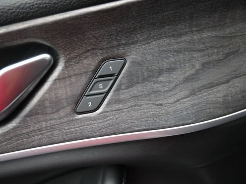 Used 2021 Jeep Grand Cherokee L Limited AWD/4WD image 21