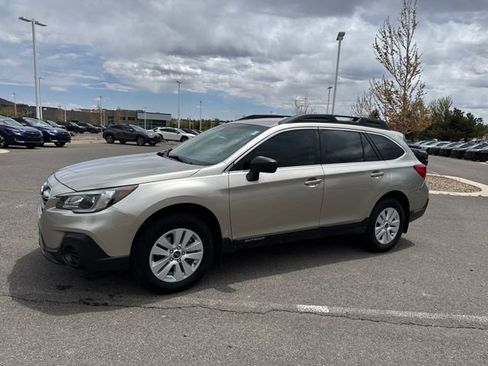 Used 2019 Subaru Outback 2.5i AWD/4WD image 7