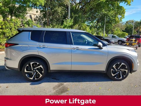 Used 2024 Mitsubishi Outlander SE image 9