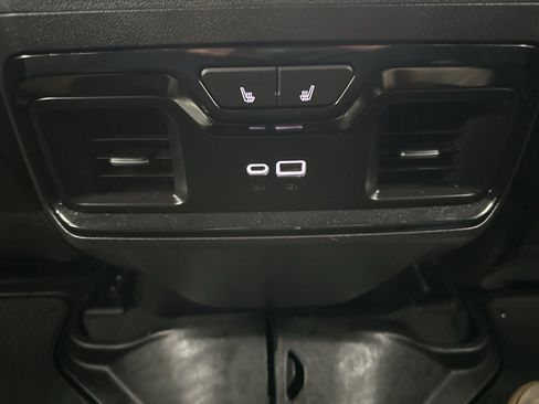 Used 2023 GMC Sierra 1500 AT4 w/ AT4 Premium Package image 23