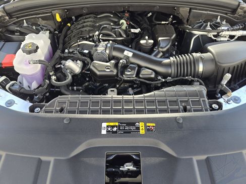 New 2025 Jeep Grand Cherokee L Laredo w/ Trailer Tow Package image 24