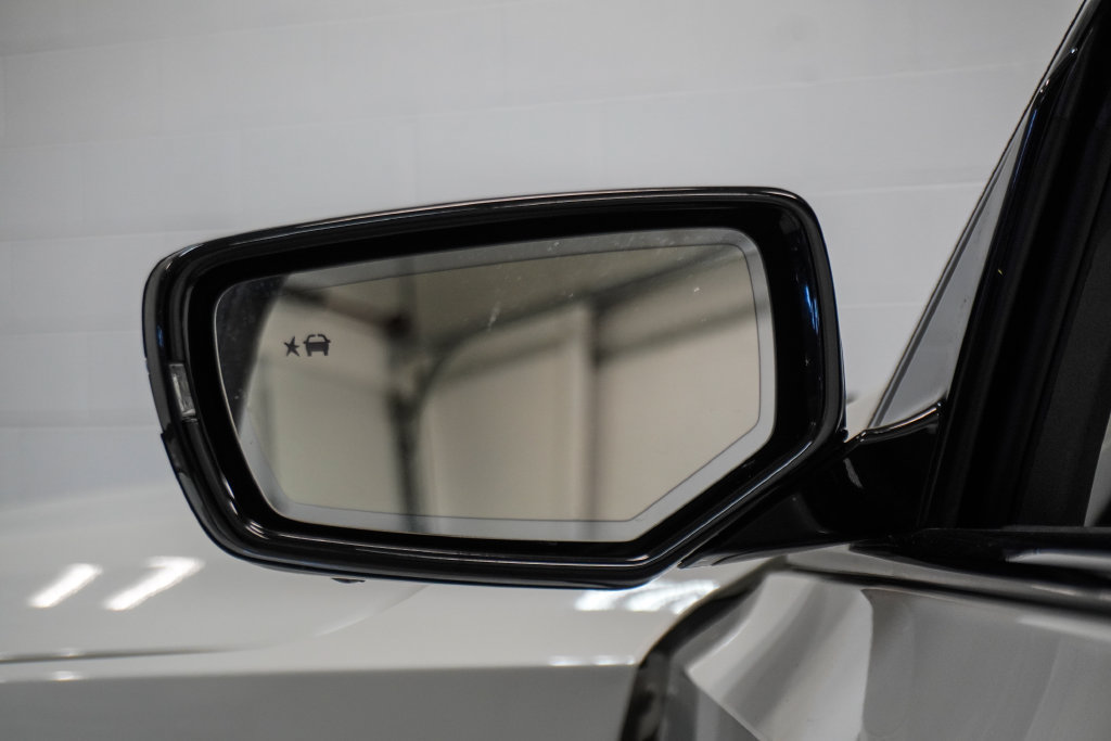 Used 2023 Cadillac CT5 V w/ Platinum Package AWD/4WD image 40