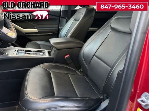 Used 2022 Ford Explorer Limited w/ Class IV Trailer Tow Package image 12