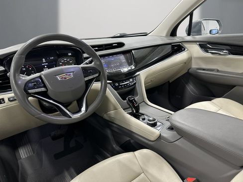 Used 2020 Cadillac XT6 Premium Luxury FWD image 13