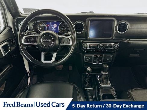 Certified 2022 Jeep Wrangler Unlimited Sahara AWD/4WD image 23