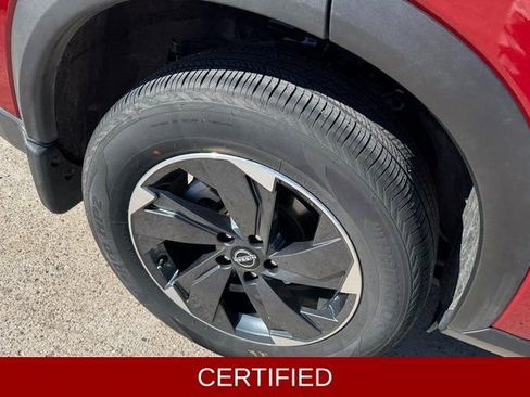 Certified 2025 Nissan Rogue SV image 19