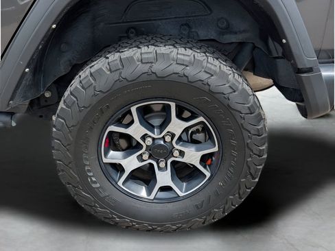 Used 2022 Jeep Wrangler Unlimited Rubicon w/ LED Lighting Group image 3