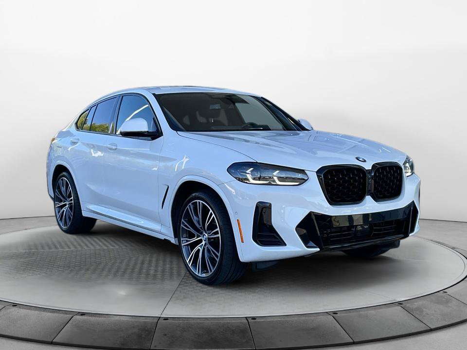 Used 2025 BMW X4 xDrive30i w/ Premium Package AWD/4WD image 1