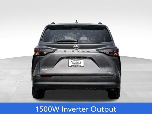 Used 2023 Toyota Sienna XLE w/ XLE Plus Package AWD/4WD image 6