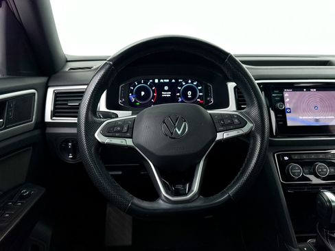 Used 2022 Volkswagen Atlas Cross Sport SEL R-Line AWD/4WD image 4