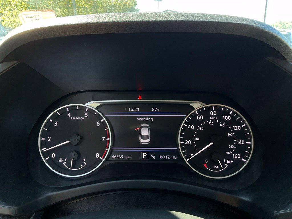 Used 2025 Nissan Sentra SV FWD image 14