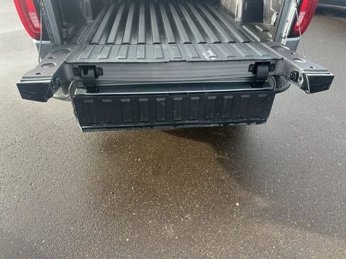 Used 2021 GMC Sierra 1500 AT4 w/ AT4 Value Package image 16