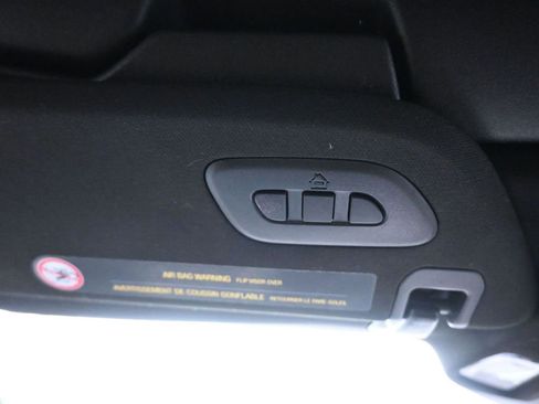 Used 2021 Chevrolet Corvette Stingray Preferred Cpe w/ Z51 Performance Package image 28