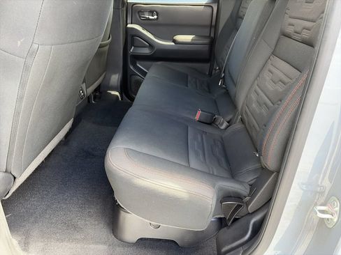 Used 2024 Nissan Frontier Pro-X w/ Pro Convenience Package RWD image 19
