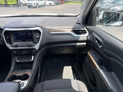 Used 2023 GMC Acadia SLE w/ Driver Convenience Package FWD image 23