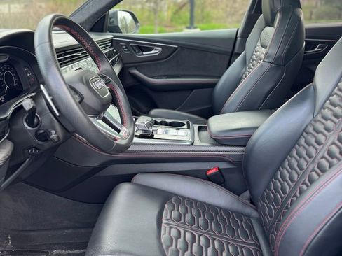 Used 2021 Audi RS Q8 w/ Carbon Optic Package image 10