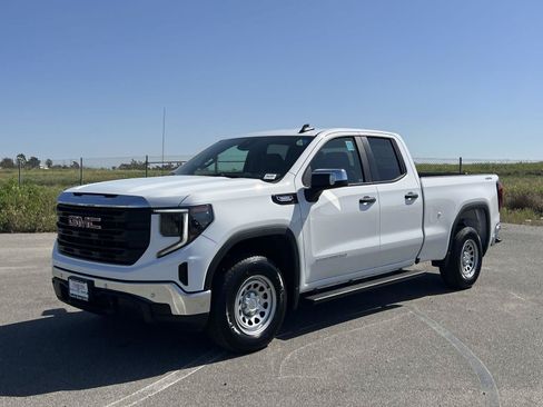 New 2026 GMC Sierra 1500 Pro w/ Pro Value Package AWD/4WD image 8