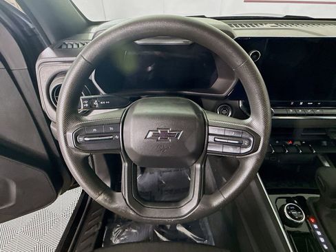 Used 2023 Chevrolet Colorado Trail Boss w/ Technology Package image 21