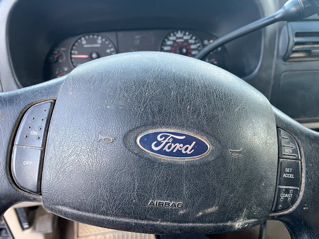 Used 2006 Ford F250 XLT AWD/4WD image 11