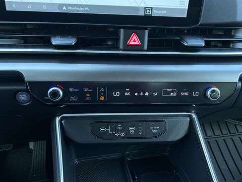 New 2026 Kia Carnival SX Prestige FWD image 32