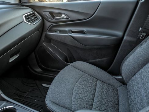 Used 2024 Chevrolet Equinox LT w/ LPO, Floor Liner Package FWD image 27