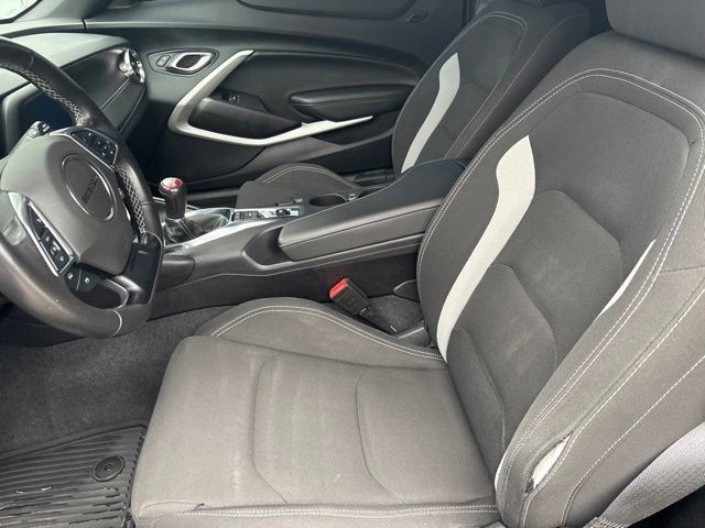 Used 2020 Chevrolet Camaro LT RWD image 10