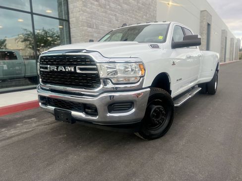Used 2022 RAM 3500 Big Horn AWD/4WD image 21