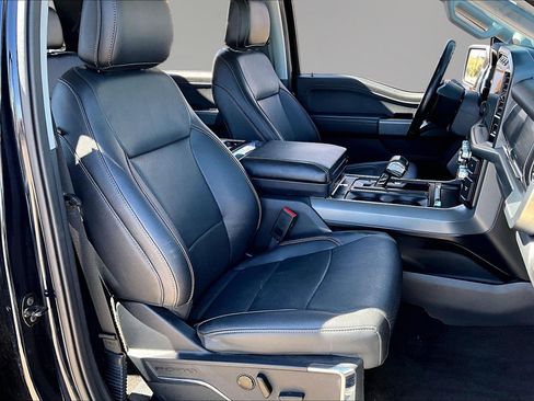 Used 2022 Ford F150 Lariat w/ Max Trailer Tow Package image 30