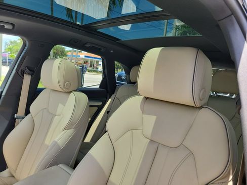 Certified 2025 Audi Q5 2.0T Premium Plus AWD/4WD image 16