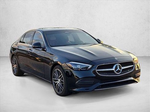 Used 2023 Mercedes-Benz C 300 4MATIC Sedan image 3