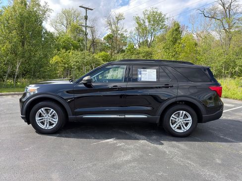 Used 2020 Ford Explorer XLT w/ Equipment Group 202A AWD/4WD image 3