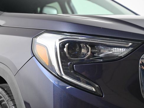 Used 2019 GMC Terrain SLT w/ Preferred Package image 4