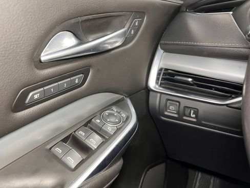 Used 2021 Cadillac XT4 Premium Luxury AWD/4WD image 18