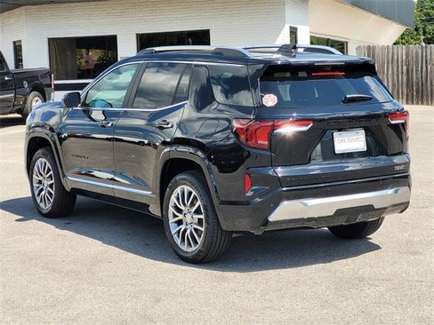 New 2026 GMC Terrain Denali w/ LPO, Black Badging Package image 6