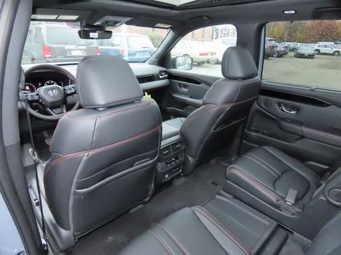 New 2025 Honda Pilot TrailSport image 15