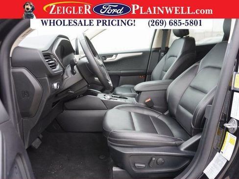 Used 2020 Ford Escape SEL image 17