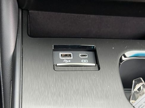 New 2025 Lexus ES 300h w/ Premium Package image 20