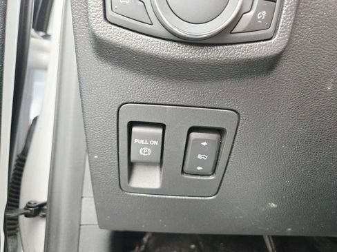 Used 2020 Ford F150 Lariat w/ Equipment Group 502A Luxury AWD/4WD image 40