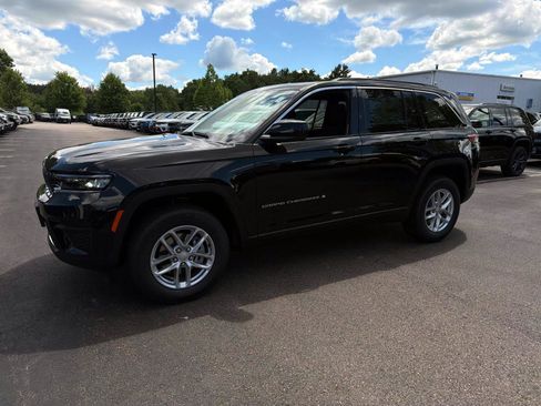 New 2026 Jeep Grand Cherokee Laredo X AWD/4WD image 4