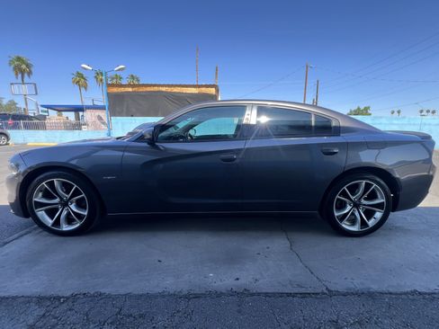 Used 2015 Dodge Charger R/T w/ Premium Group image 2