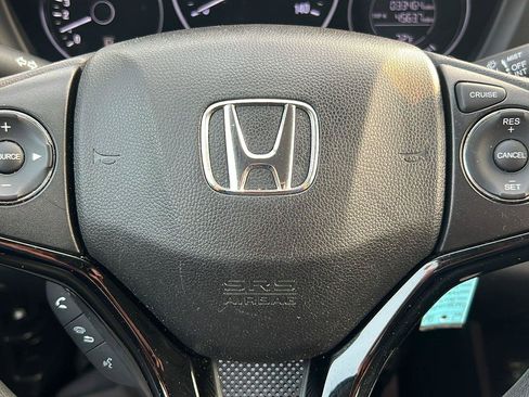 Used 2019 Honda HR-V LX image 27